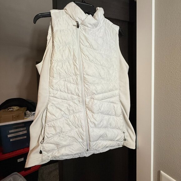 The North Face cream/white colored puffer vest - Picture 5 of 6